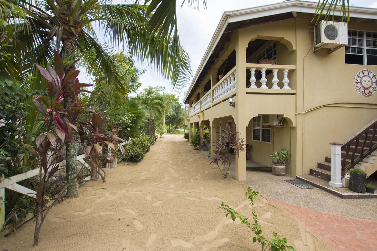 Caribbean Shores Bed & Breakfast Dangriga Exteriér fotografie