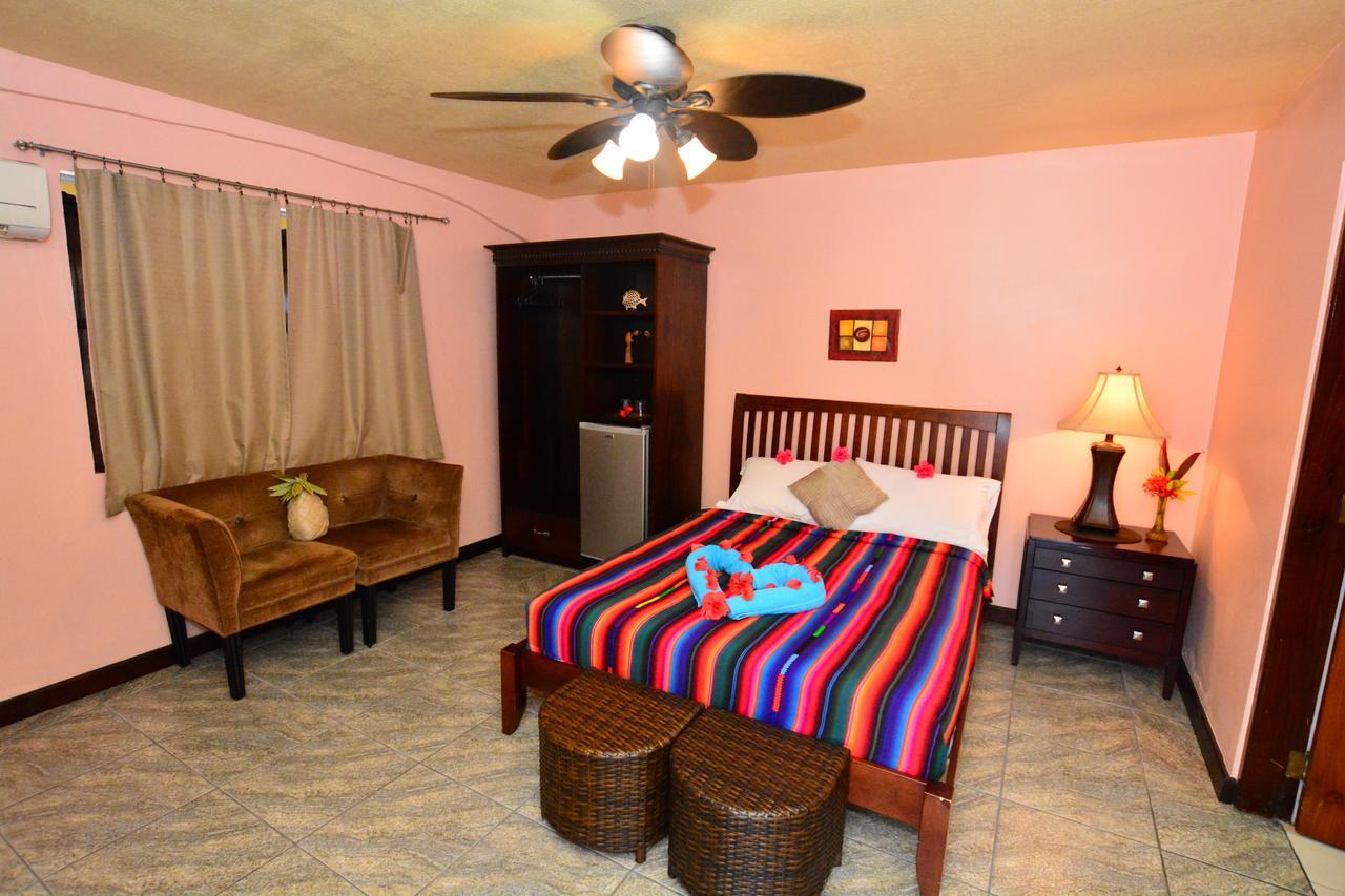 Caribbean Shores Bed & Breakfast Dangriga Exteriér fotografie